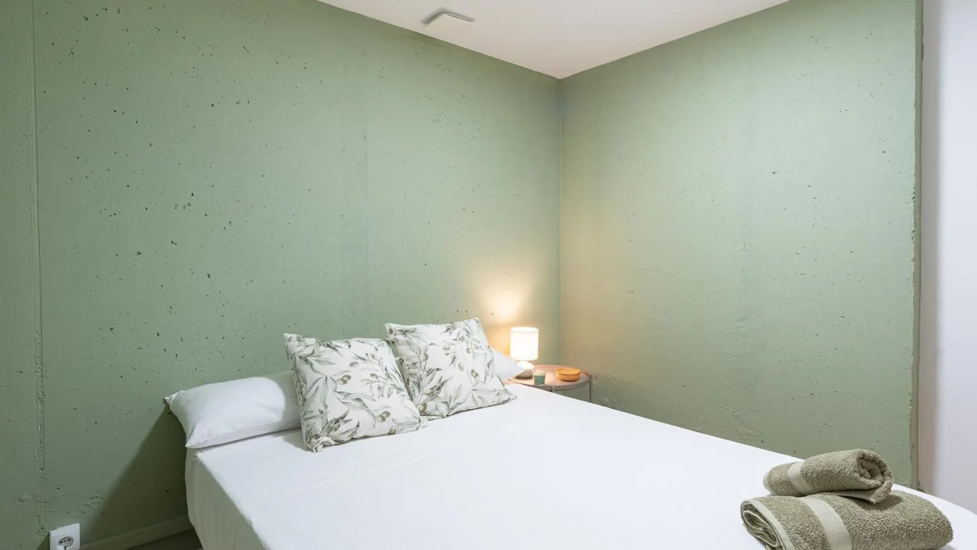 Villa Valentina - Renovated On Los Alamos Beach 토레몰리노스