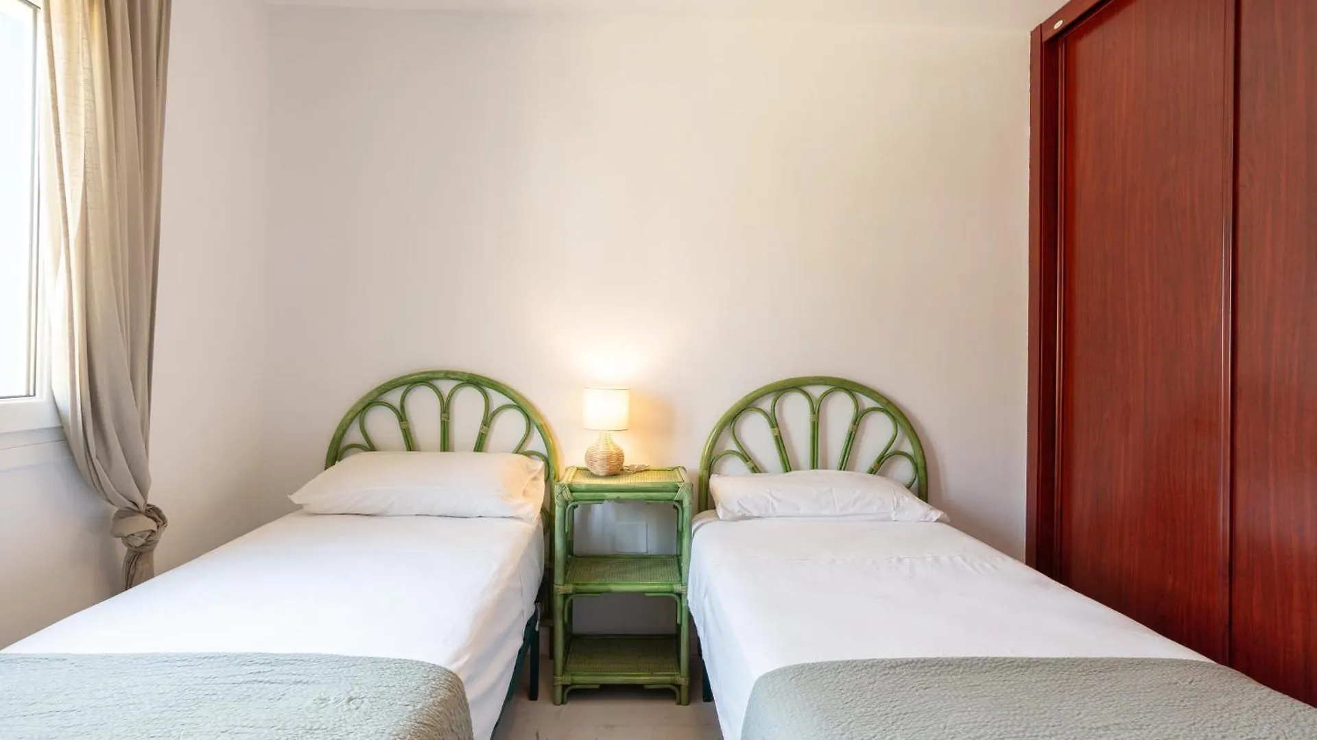 Villa Valentina - Renovated On Los Alamos Beach 토레몰리노스 스페인