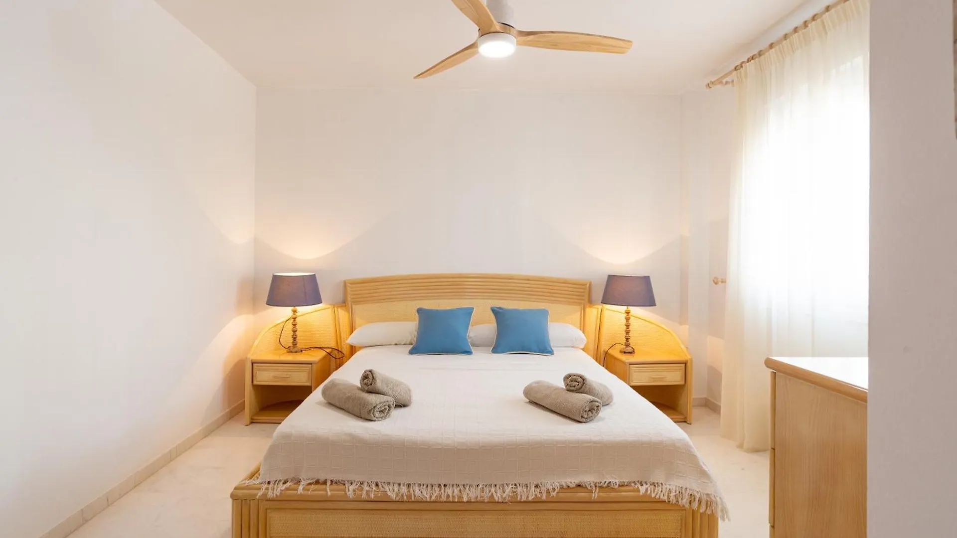 Villa Valentina - Renovated On Los Alamos Beach 토레몰리노스 스페인