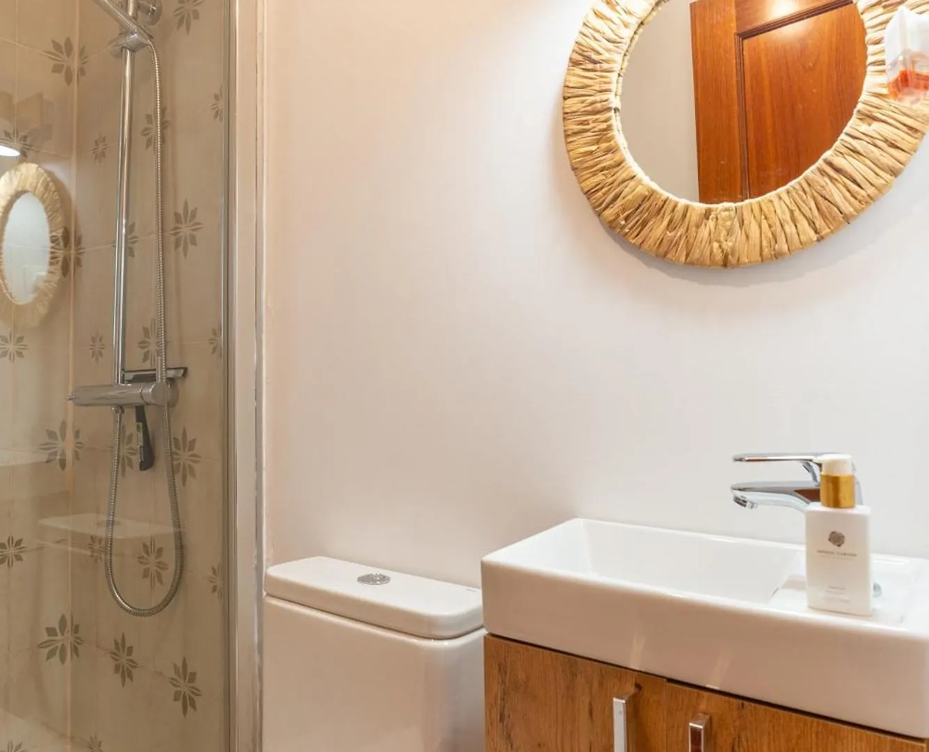 Villa Valentina - Renovated On Los Alamos Beach 토레몰리노스 스페인